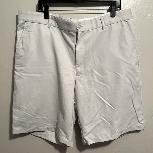 Greg Norman Shorts Men's 40 for Tasso Elba Shorts Light Beige Performance Golf - Picture 1 of 8
